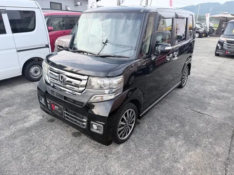 Honda N-BOX Custom