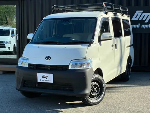 Toyota TownAce Van