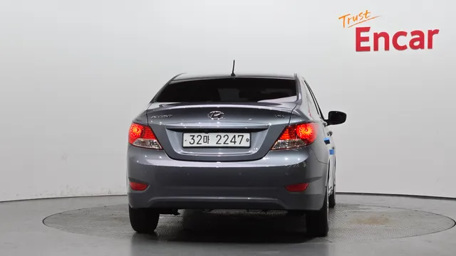 Hyundai Accent