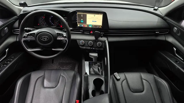 Hyundai Elantra (Avante)