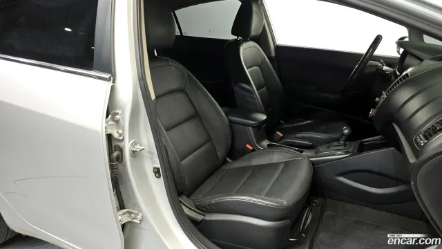 Kia Cerato (K3)