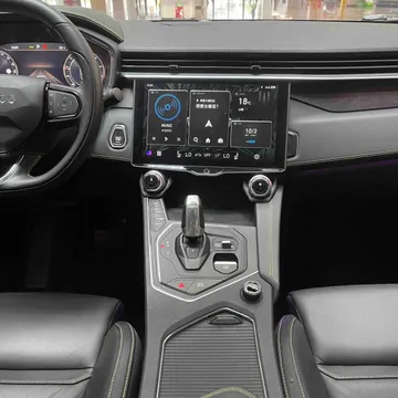 Lynk & Co 05