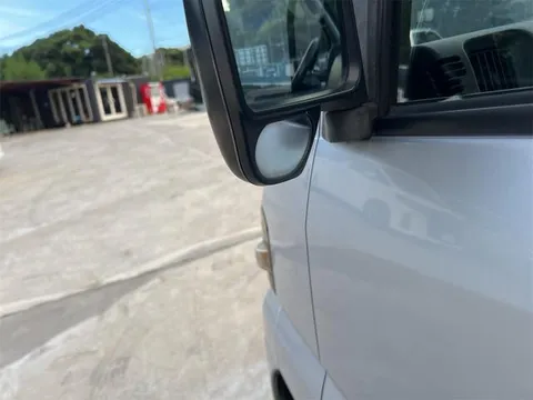 Mitsubishi Minicab Van