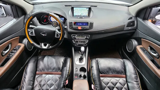 Renault SM3