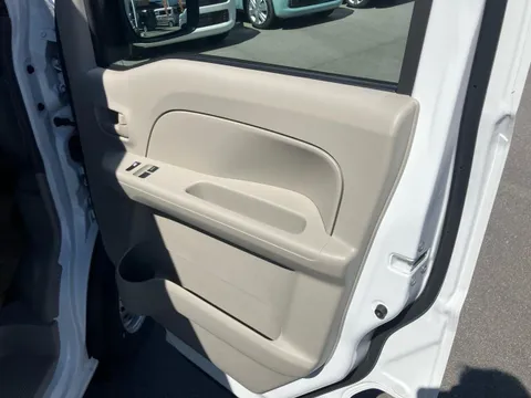 Mitsubishi Minicab Van