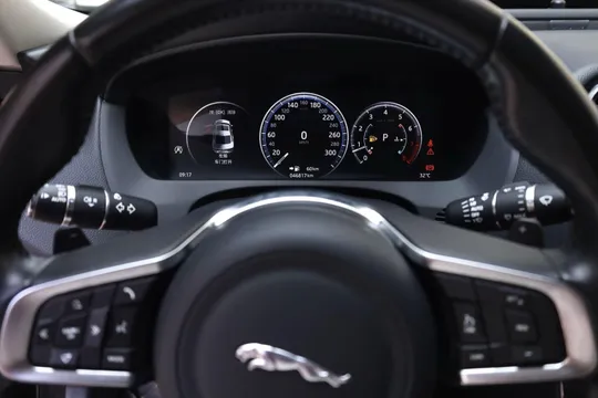 Jaguar XEL