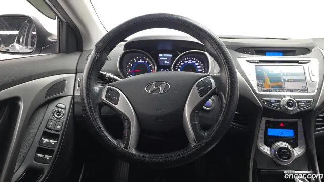 Hyundai Elantra (Avante)