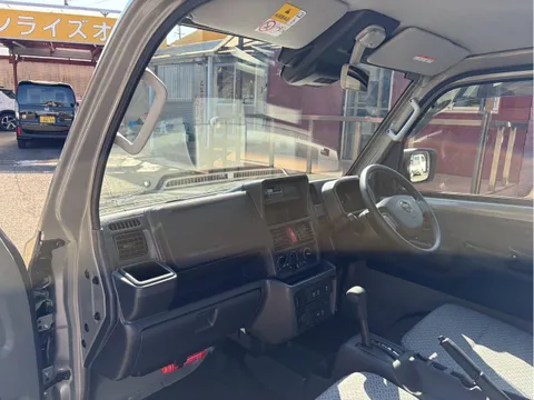 Nissan Clipper Truck
