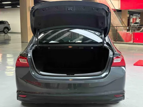Chevrolet Malibu XL