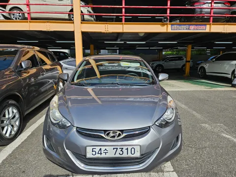 Hyundai Elantra (Avante)
