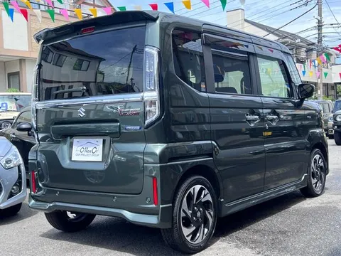 Suzuki Spacia Custom