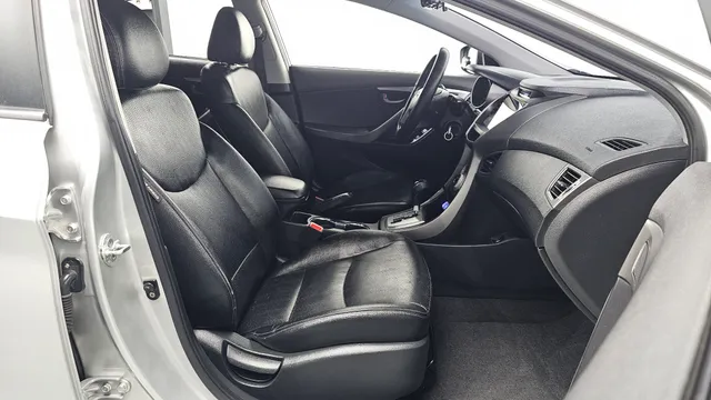 Hyundai Elantra (Avante)