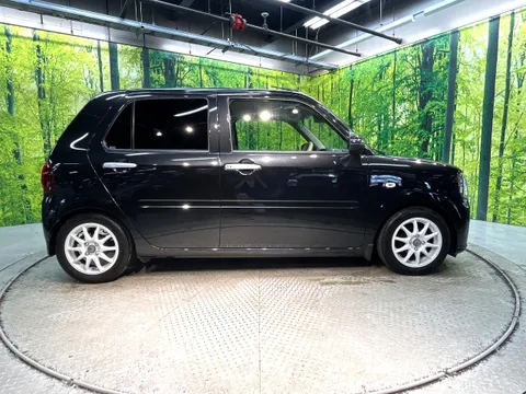 Daihatsu Mira Tocot