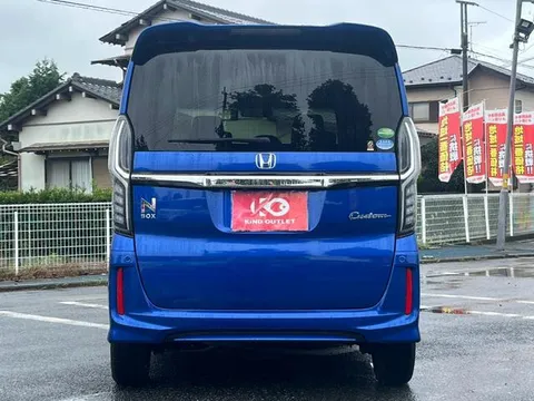 Honda N-BOX Custom
