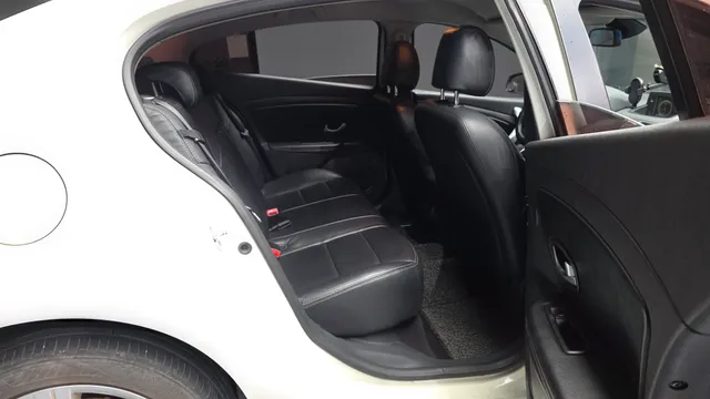 Renault SM3