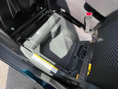 Toyota Pixis Mega