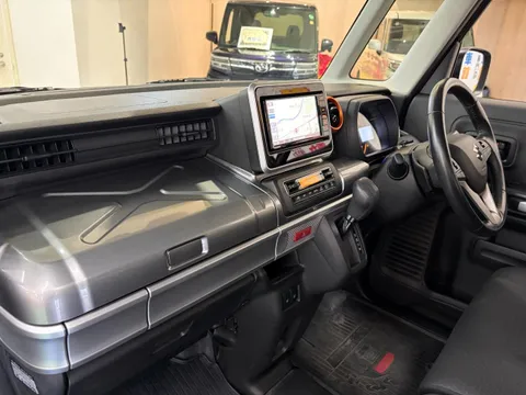 Suzuki Spacia Gear