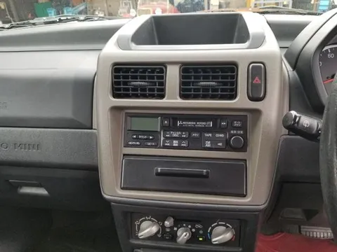 Mitsubishi Pajero Mini