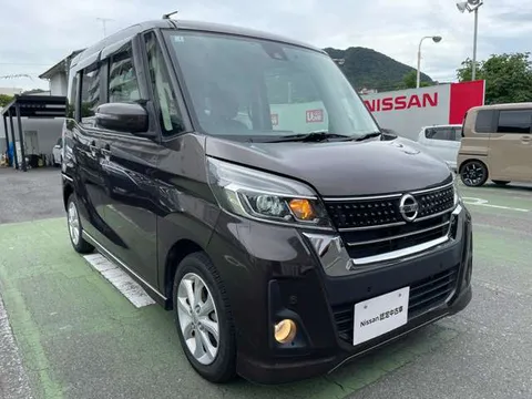 Nissan Dayz Roox