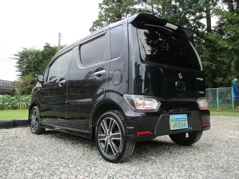 Suzuki Wagon R Stingray