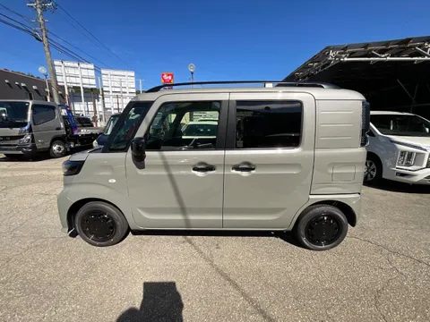 Suzuki Spacia Base