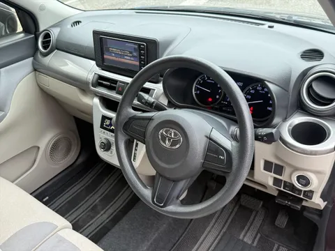 Toyota Pixis Joy
