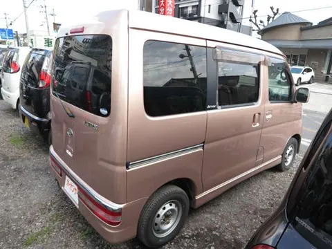 Daihatsu Atrai Wagon