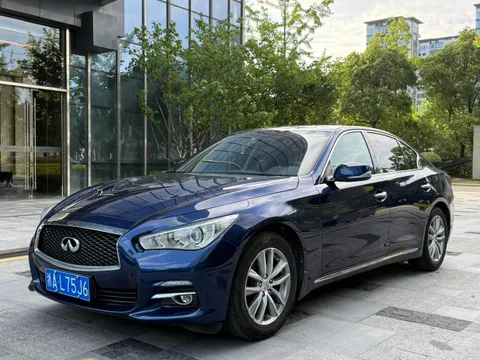 Infiniti Q50L