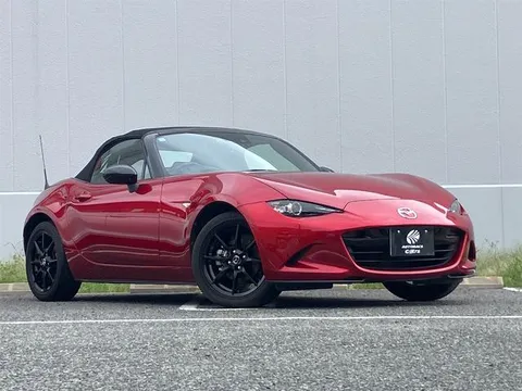 Mazda MX-5 (Roadster)
