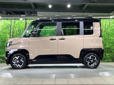 Mitsubishi Delica Mini