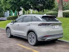 BAIC X7
