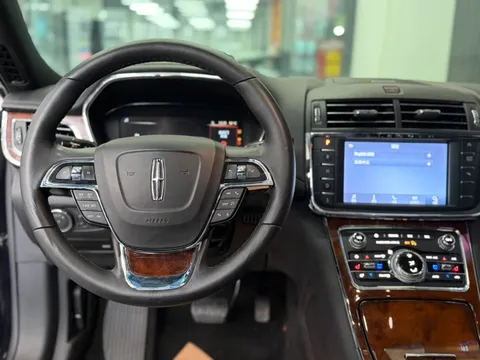 Lincoln Continental