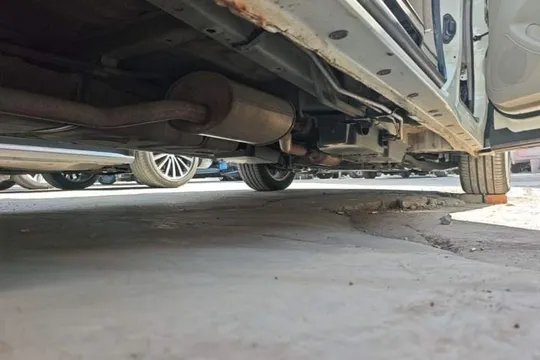 BYD M6