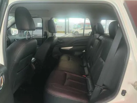 Nissan Terra