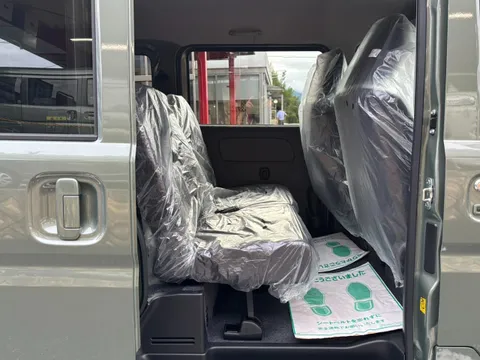 Mitsubishi Minicab Van