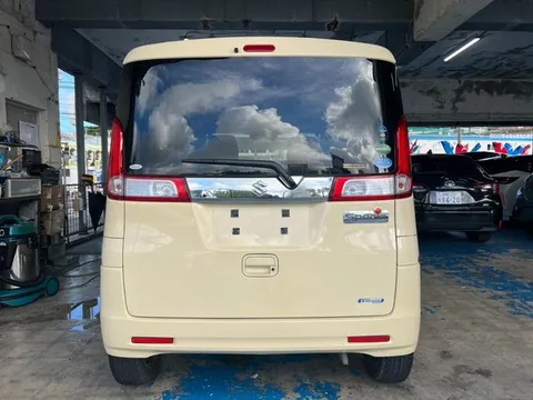 Suzuki Spacia