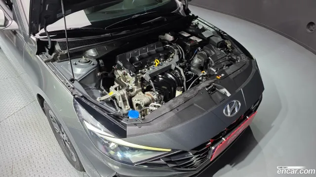 Hyundai Elantra (Avante)