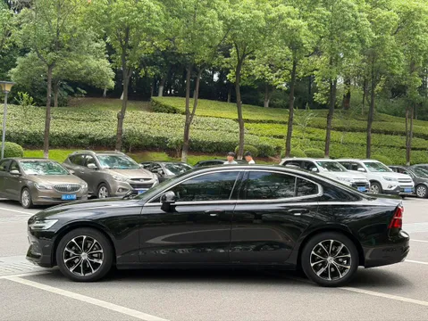 Volvo S60
