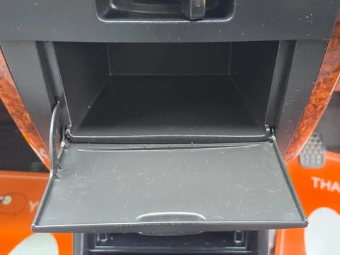 Daihatsu Mira AVY