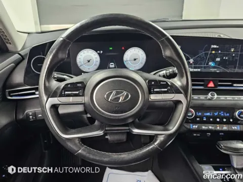 Hyundai Elantra (Avante)