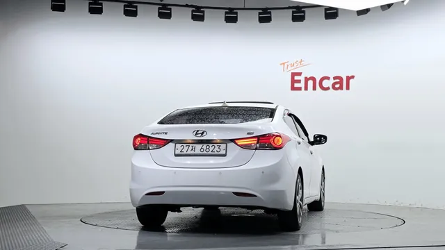 Hyundai Elantra (Avante)