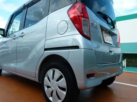 Mitsubishi eK Space