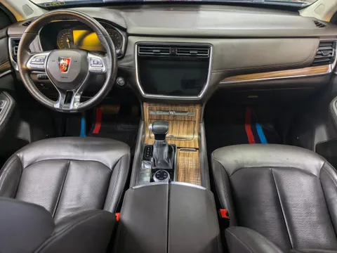 Roewe RX8