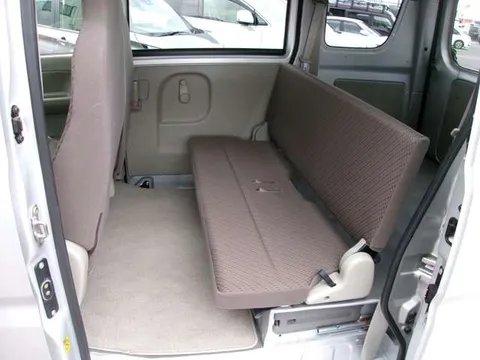 Nissan Clipper