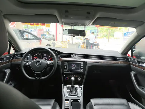 Volkswagen Magotan