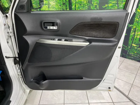Mitsubishi eK Space Custom