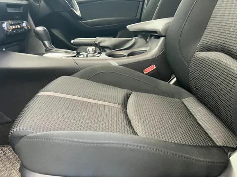 Mazda Axela Sport