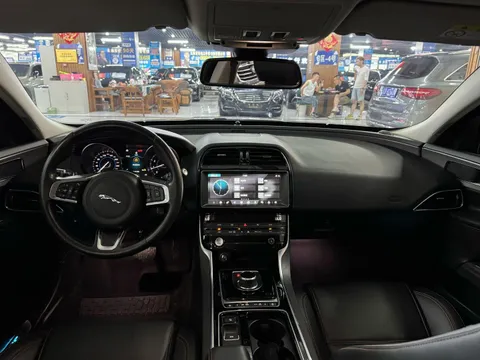 Jaguar XEL