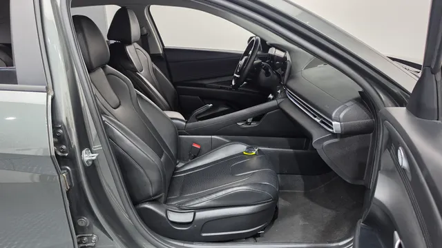 Hyundai Elantra (Avante)