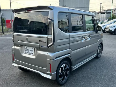 Suzuki Spacia Custom